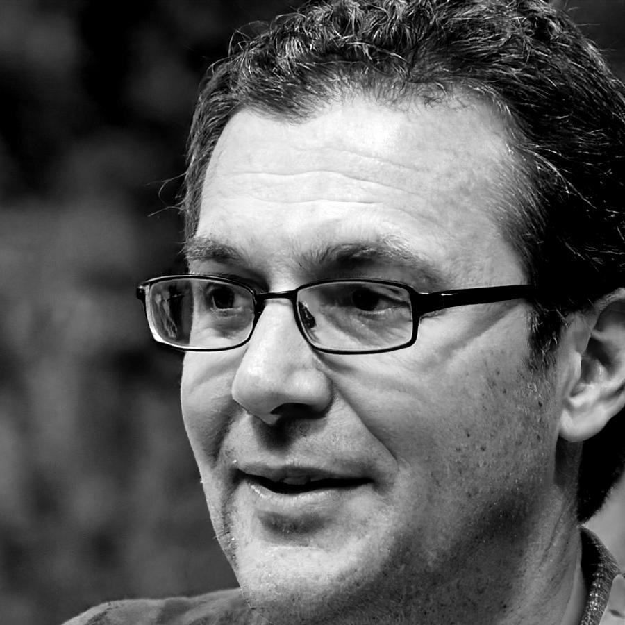 Lennart Voss, Geschäftsführer und Marktanalyst bei tiloraenixo